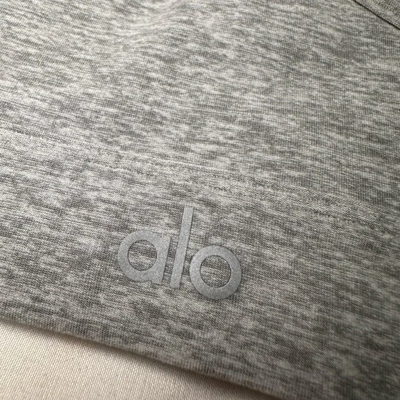 Alo Airlift Intrigue Bra - Picture 3 of 4